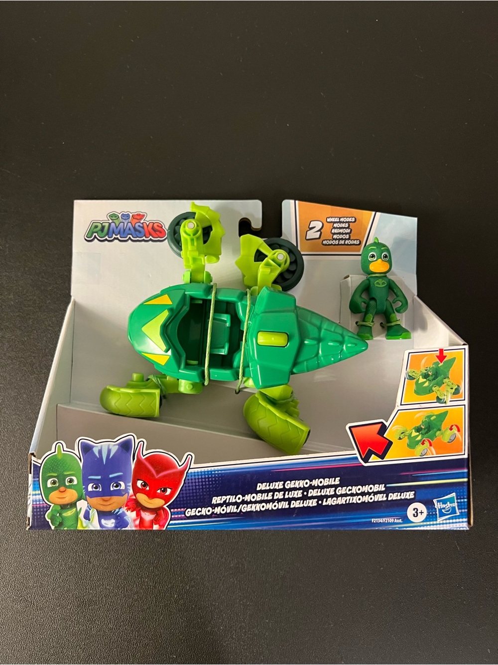 PJ Masks Deluxe Gekko Mobile with Action Figure New in Package Hasbro